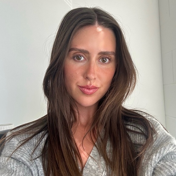 Meet your Posher, Mady - Picture 1 of 1